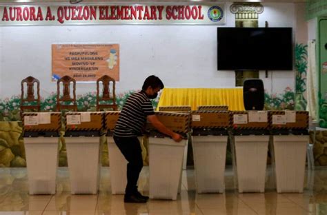 Almost 2K backup VCMs prepared for May polls—Comelec.